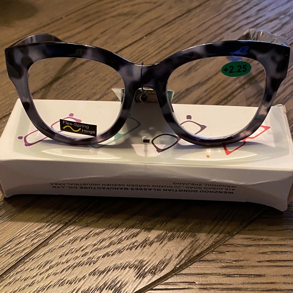 Stylish Black and Gray Reading Glasses 2.25 Strength